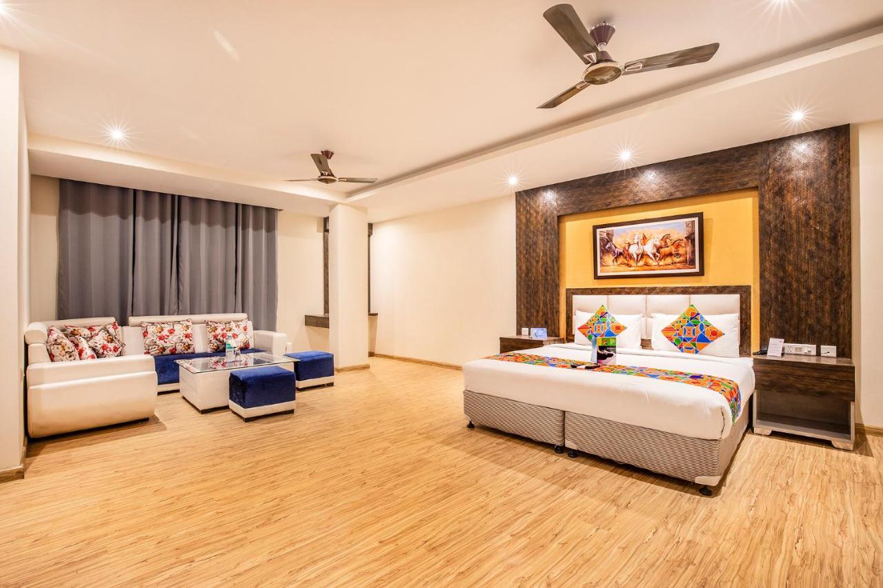 Fabhotel Shoba Estate Delhi Airport Нью-Делі Екстер'єр фото