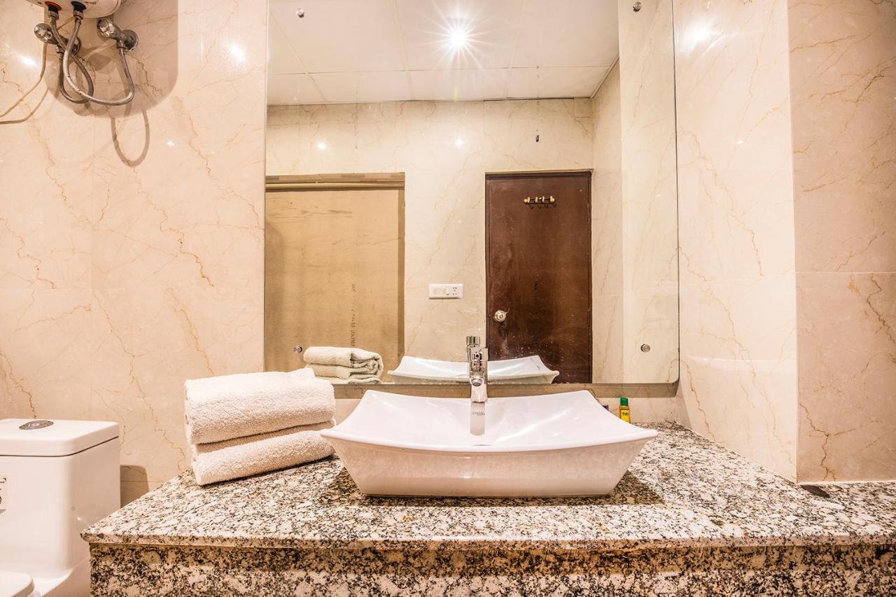 Fabhotel Shoba Estate Delhi Airport Нью-Делі Екстер'єр фото